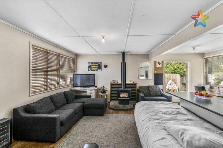 Photo of property in 3 Logie Street, Stokes Valley, Lower Hutt, 5019