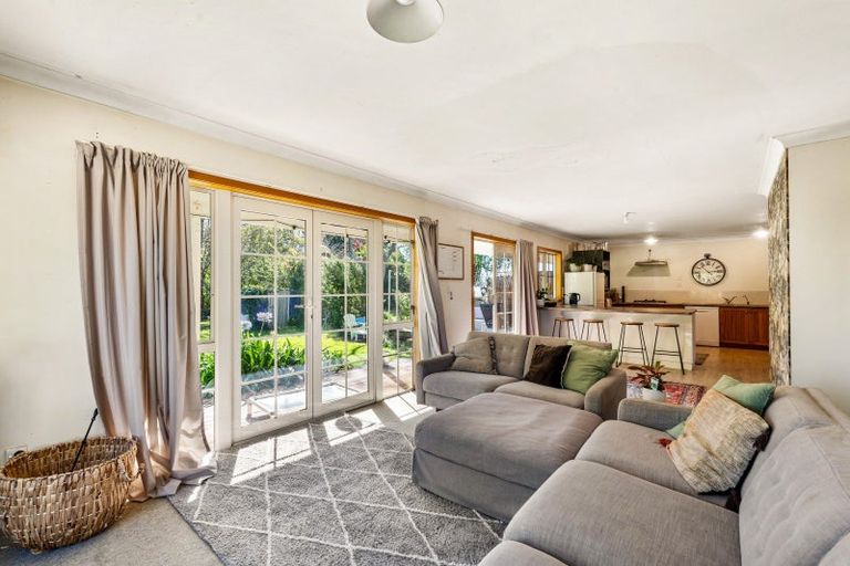 Photo of property in 215 Riverbend Road, Meeanee, Napier, 4110