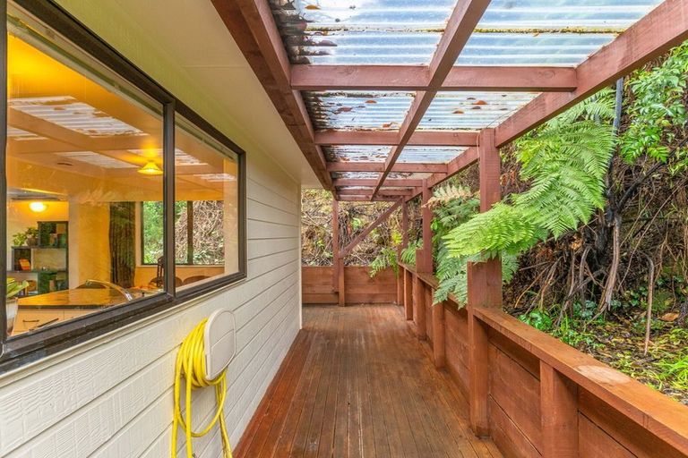 Photo of property in 19f Mahoe Street, Tawa, Wellington, 5028