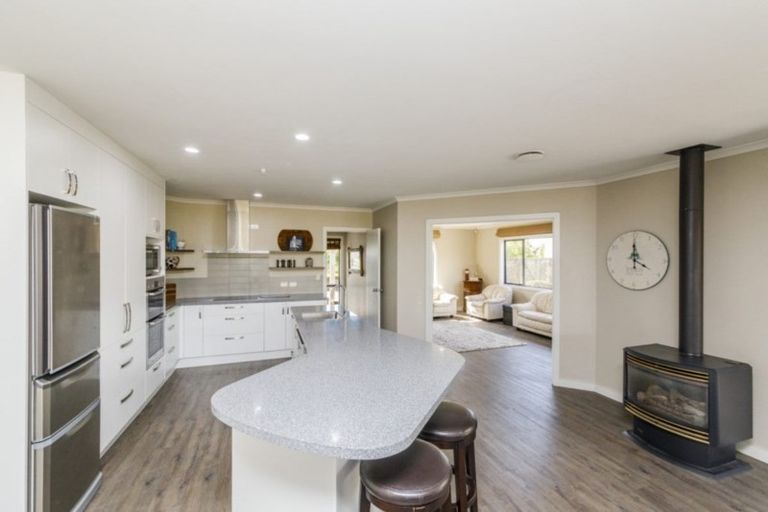 Photo of property in 4 Virginia Grove, Milson, Palmerston North, 4414