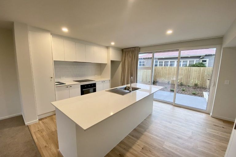 Photo of property in 2/15 Berwick Street, St Albans, Christchurch, 8014