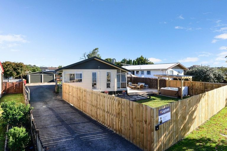 Photo of property in 16 Lindsay Crescent, Nawton, Hamilton, 3200