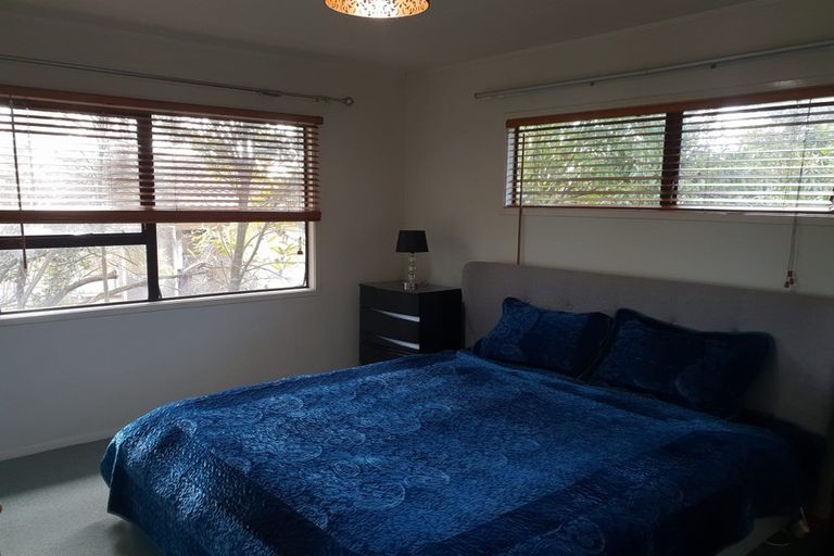 Photo of property in 2 Reseda Place, Papatoetoe, Auckland, 2025