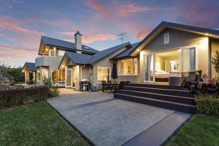 Photo of property in 3 Fairmile Drive, Kinmont Park, Mosgiel, 9024