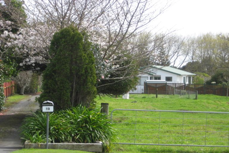 Photo of property in 19 Gold Street, Waitara, 4320