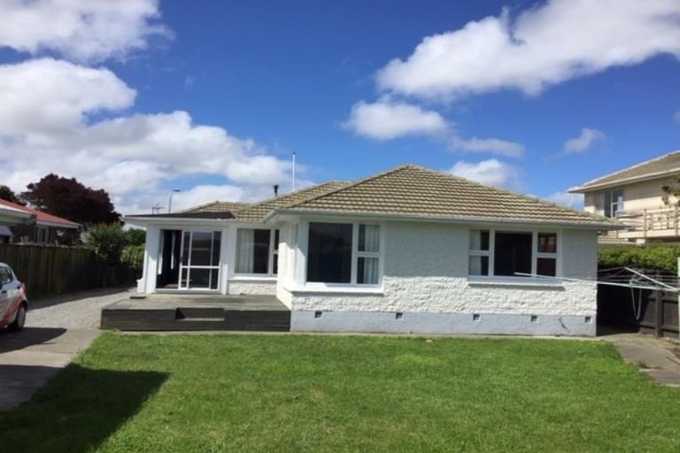 Photo of property in 5 Glenora Place, Hornby, Christchurch, 8042