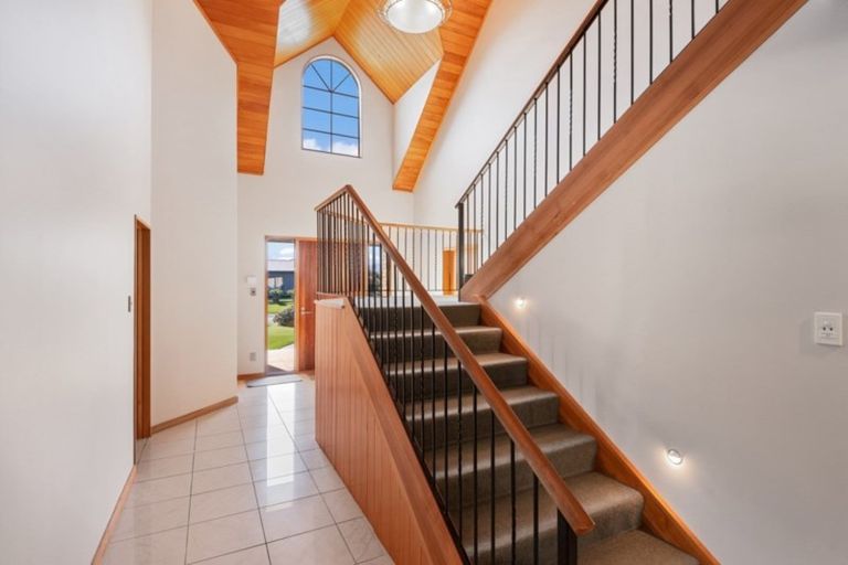 Photo of property in 9 Stonebridge Way, Prebbleton, 7604