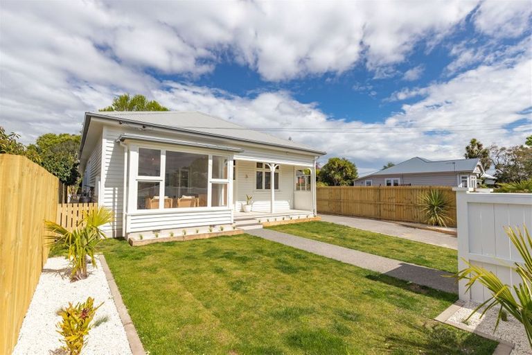 Photo of property in 244 Edgeware Road, Edgeware, Christchurch, 8013