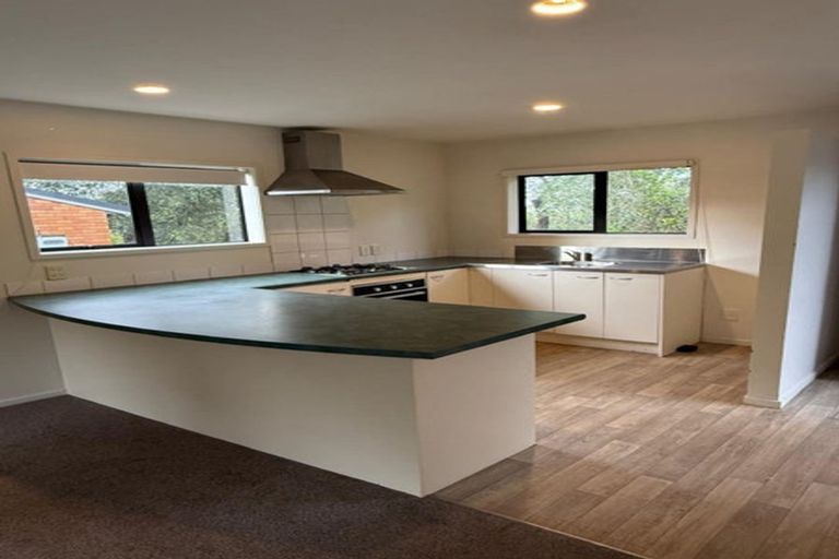 Photo of property in 12/36 West Coast Road, Glen Eden, Auckland, 0602