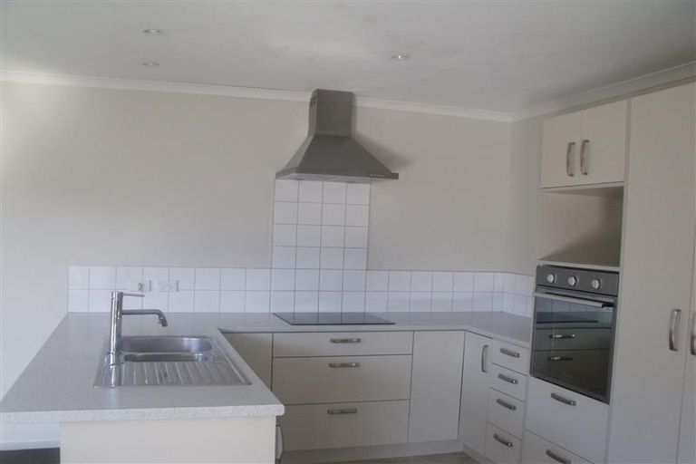 Photo of property in 1113 Karamu Road North, Mayfair, Hastings, 4122