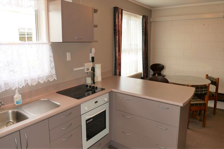 Photo of property in 2/12 Grey Street, Putaruru, 3411