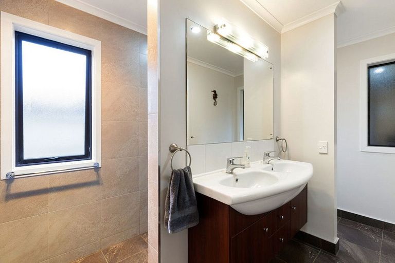 Photo of property in 18 Watkins Road, Cambridge, 3434