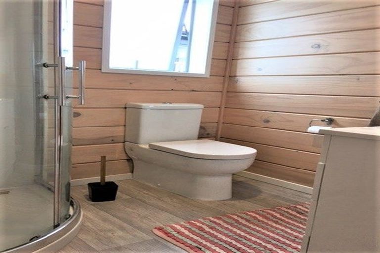 Photo of property in 56a Bay Street, Red Beach, 0932