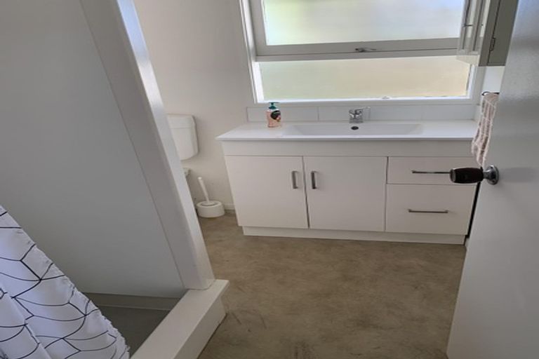 Photo of property in 4/28 Wolsley Avenue, Milford, Auckland, 0620