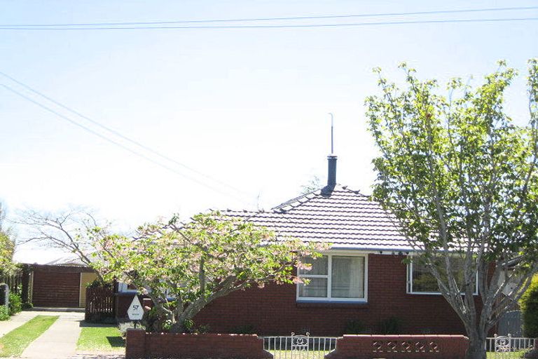 Photo of property in 57 Farquhars Road, Redwood, Christchurch, 8051