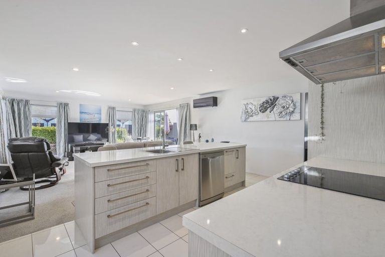 Photo of property in 16 Tuhoe Avenue, Kaiapoi, 7630