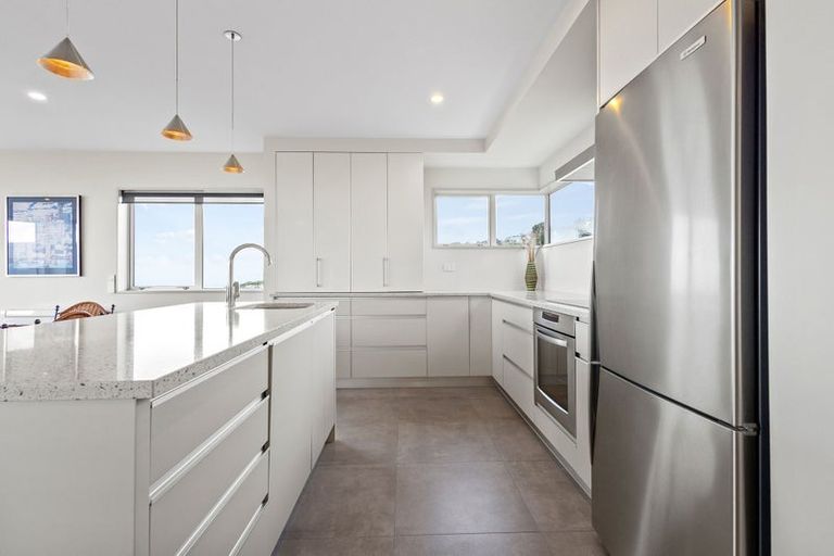 Photo of property in 5 Craigieburn Lane, Mount Pleasant, Christchurch, 8081