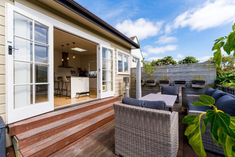 Photo of property in 211 Forbury Road, Saint Clair, Dunedin, 9012