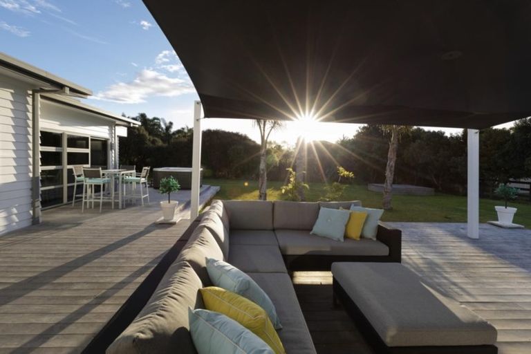 Photo of property in 36 Royal Ascot Drive, Papamoa Beach, Te Puke, 3187