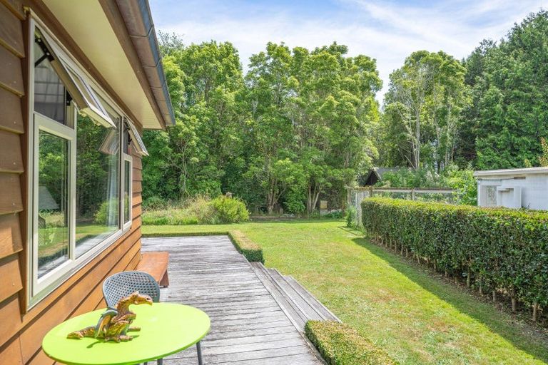 Photo of property in 24 Settlement Road, Te Horo, Otaki, 5582