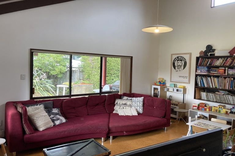 Photo of property in 14a Oriwa Crescent, Otaki, 5512