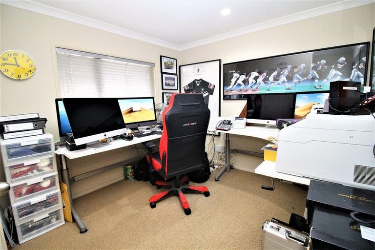 Photo of property in 6 Valleyside Way, Pukekohe, 2120