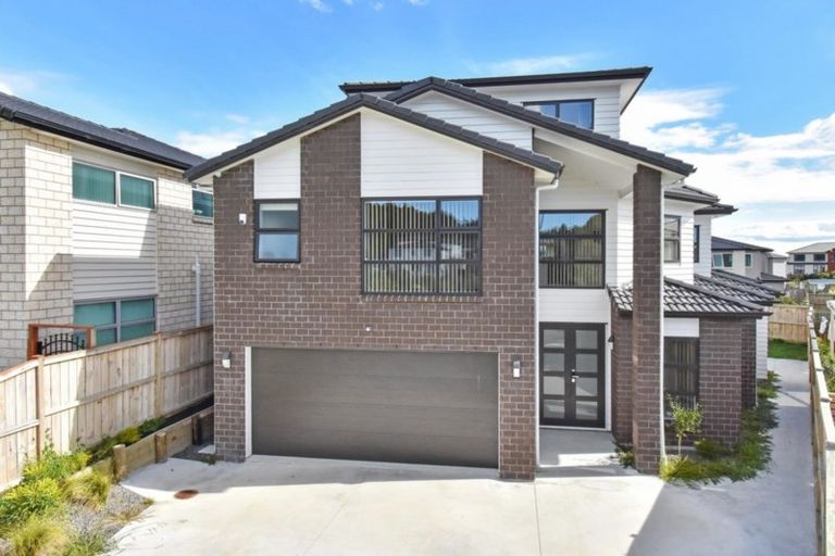 Photo of property in 25 Drumbuoy Drive, Flat Bush, Auckland, 2019