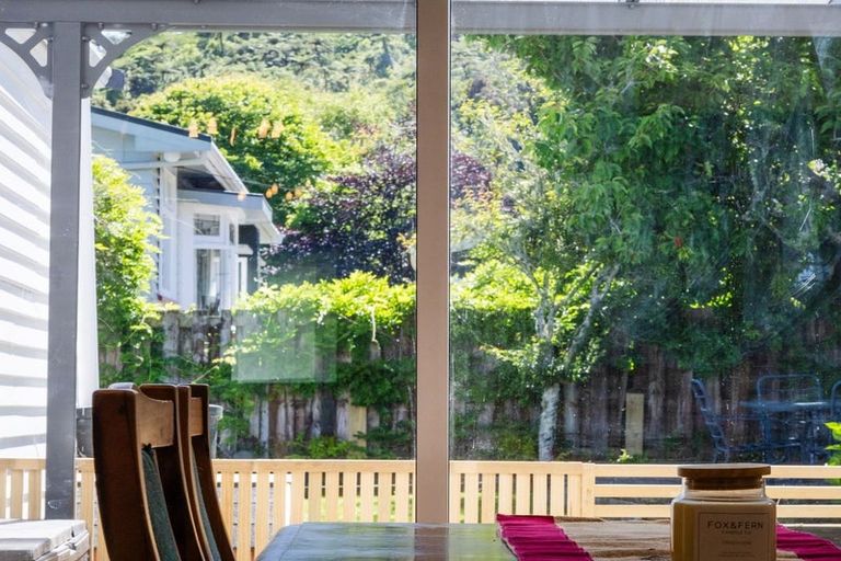 Photo of property in 19 Winnie Street, Greymouth, 7805