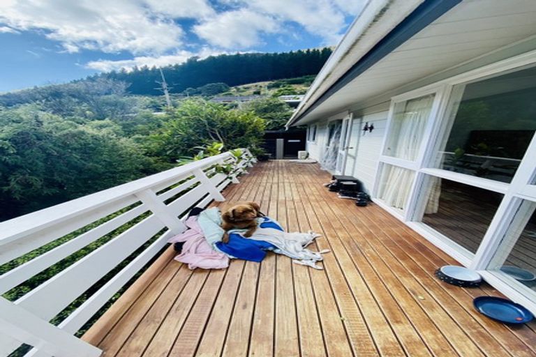 Photo of property in 32 Evans Pass Road, Sumner, Christchurch, 8081