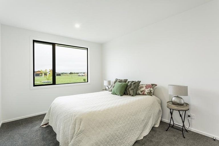 Photo of property in 12 Mellay Mews, Mosgiel, 9024