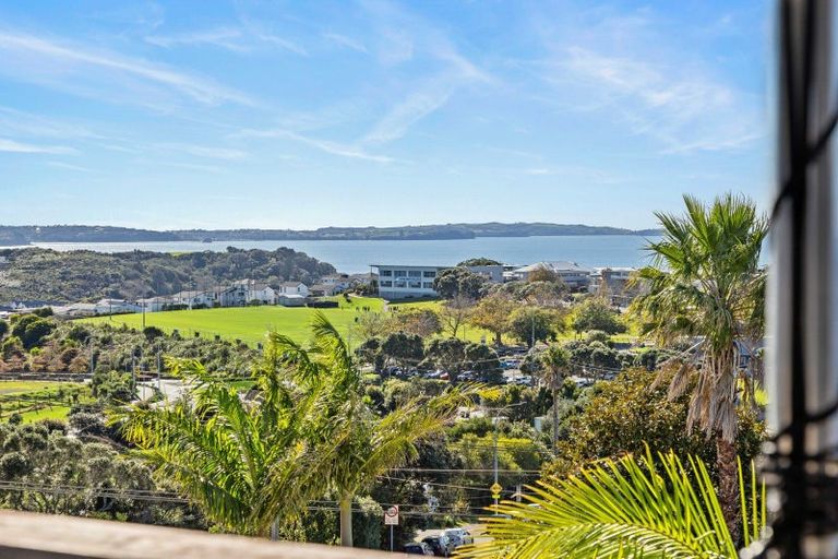 Photo of property in 196 Glenvar Road, Torbay, Auckland, 0630