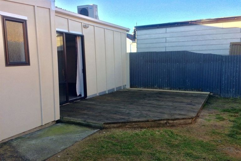 Photo of property in 52 Wesley Street, South Dunedin, Dunedin, 9012