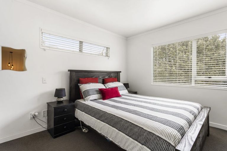 Photo of property in 1/351 West Coast Road, Glen Eden, Auckland, 0602