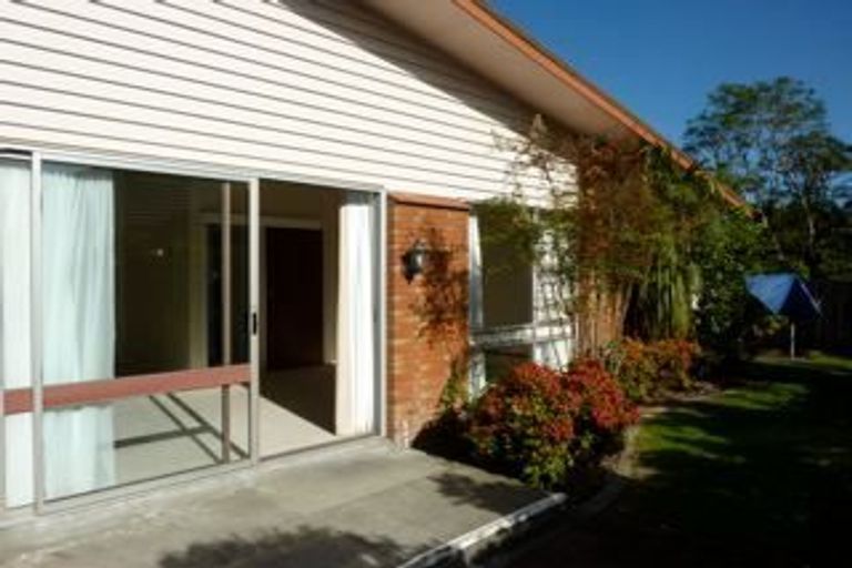 Photo of property in 8e Ihaka Street, Hokowhitu, Palmerston North, 4410