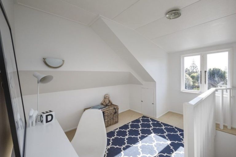 Photo of property in 5 Charles Cross Street, Longburn, Palmerston North, 4412