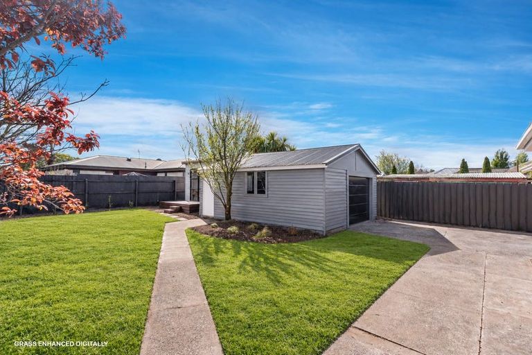 Photo of property in 25 Bournemouth Crescent, Aranui, Christchurch, 8061