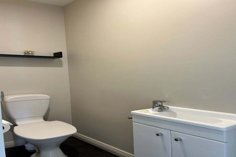 Photo of property in 33 Austin Street, Sydenham, Christchurch, 8023