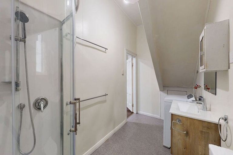 Photo of property in 4 Devon Street, Aro Valley, Wellington, 6021