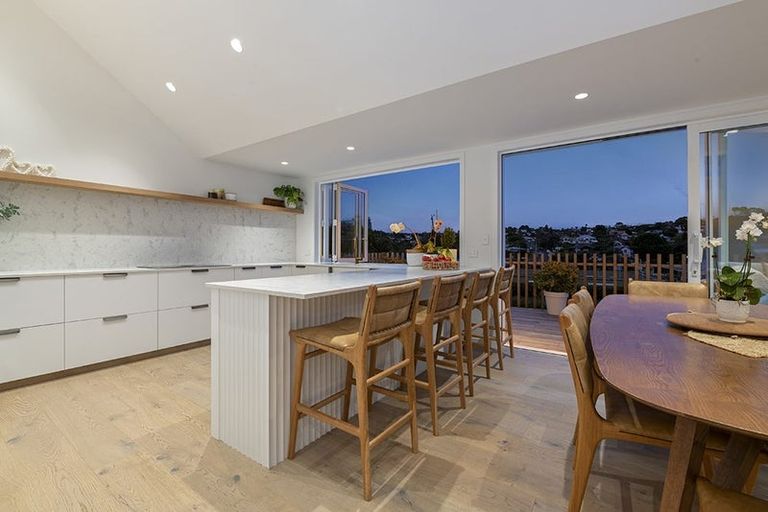 Photo of property in 2/37 Prospect Terrace, Milford, Auckland, 0620