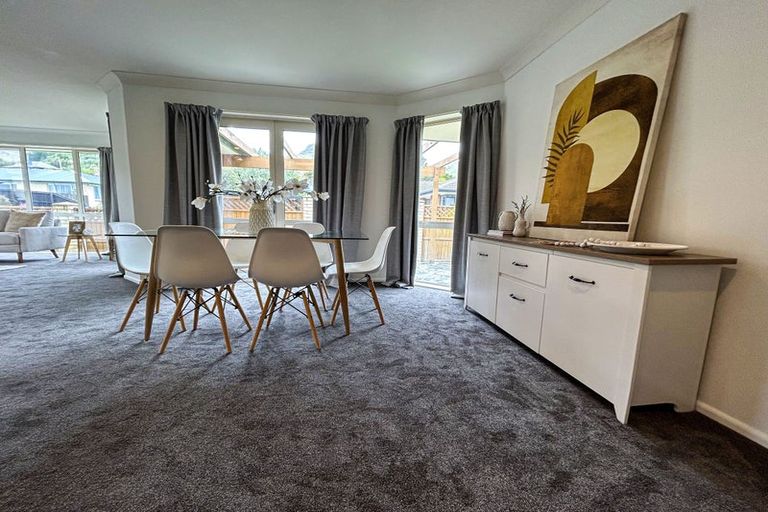 Photo of property in 5 Castleview Lane, Heathcote Valley, Christchurch, 8022