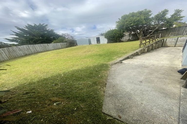 Photo of property in 4 Coubray Place, Botany Downs, Auckland, 2010