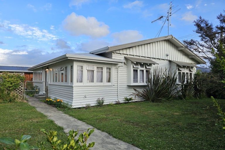 Photo of property in 49 Stewart Street, Marton, 4710