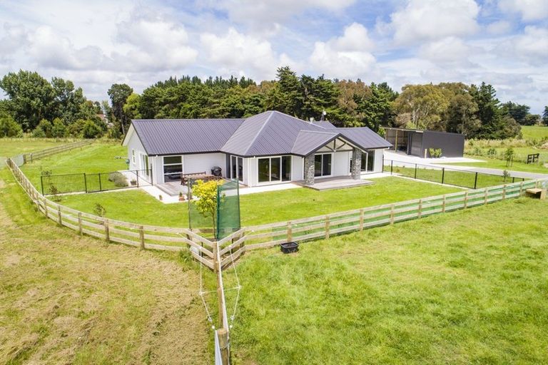 Photo of property in 275 Ngaio Road, Halcombe, Palmerston North, 4479