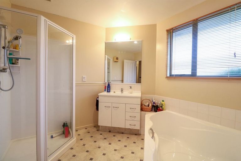 Photo of property in 70 Temple Crescent, Gleniti, Timaru, 7910