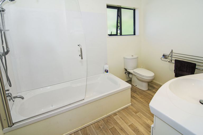 Photo of property in 85b Oxford Street, Tawa, Wellington, 5028