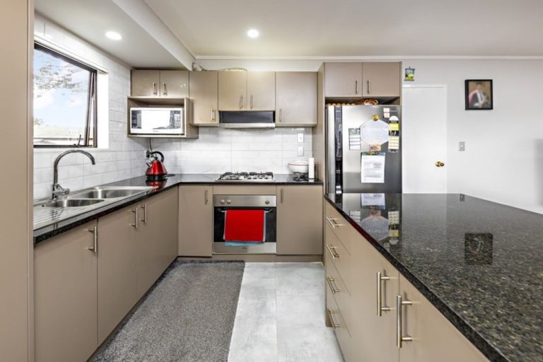 Photo of property in 2/122 Gray Avenue, Papatoetoe, Auckland, 2024