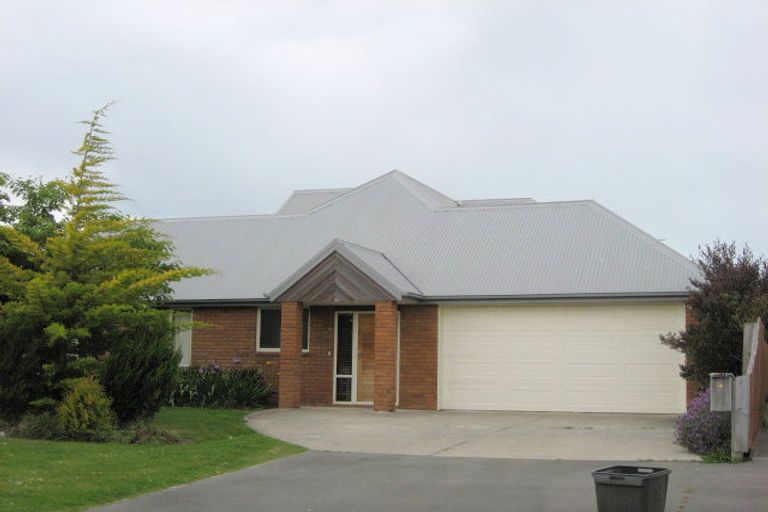Photo of property in 12 Goodwood Close, Rangiora, 7400
