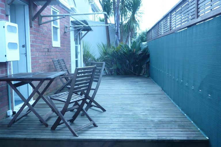 Photo of property in 21 Alberta Street, Point Chevalier, Auckland, 1022