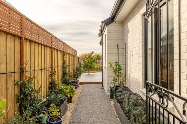 Photo of property in 79 Te Hurunui Drive, Pegasus, 7612