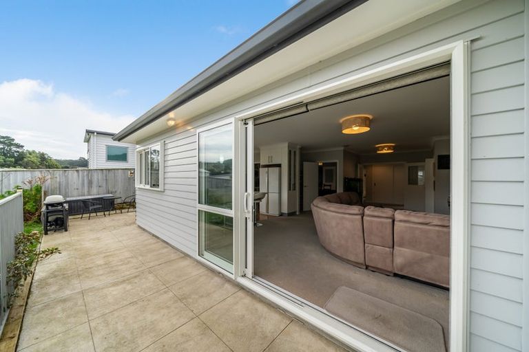 Photo of property in 21 Flotilla Place, Whitby, Porirua, 5024